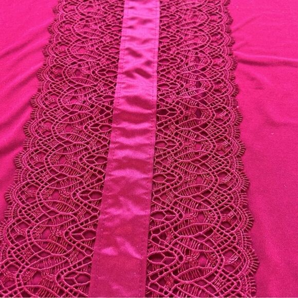 Banana Republic Sleeveless Berry Red Lace Trim Blouse Size M - Picture 5 of 10